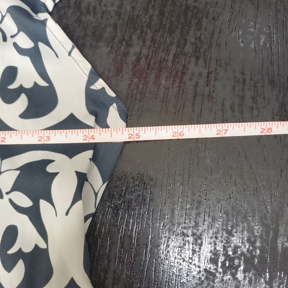 Loft Sleevless Blouse - Picture 4 of 6